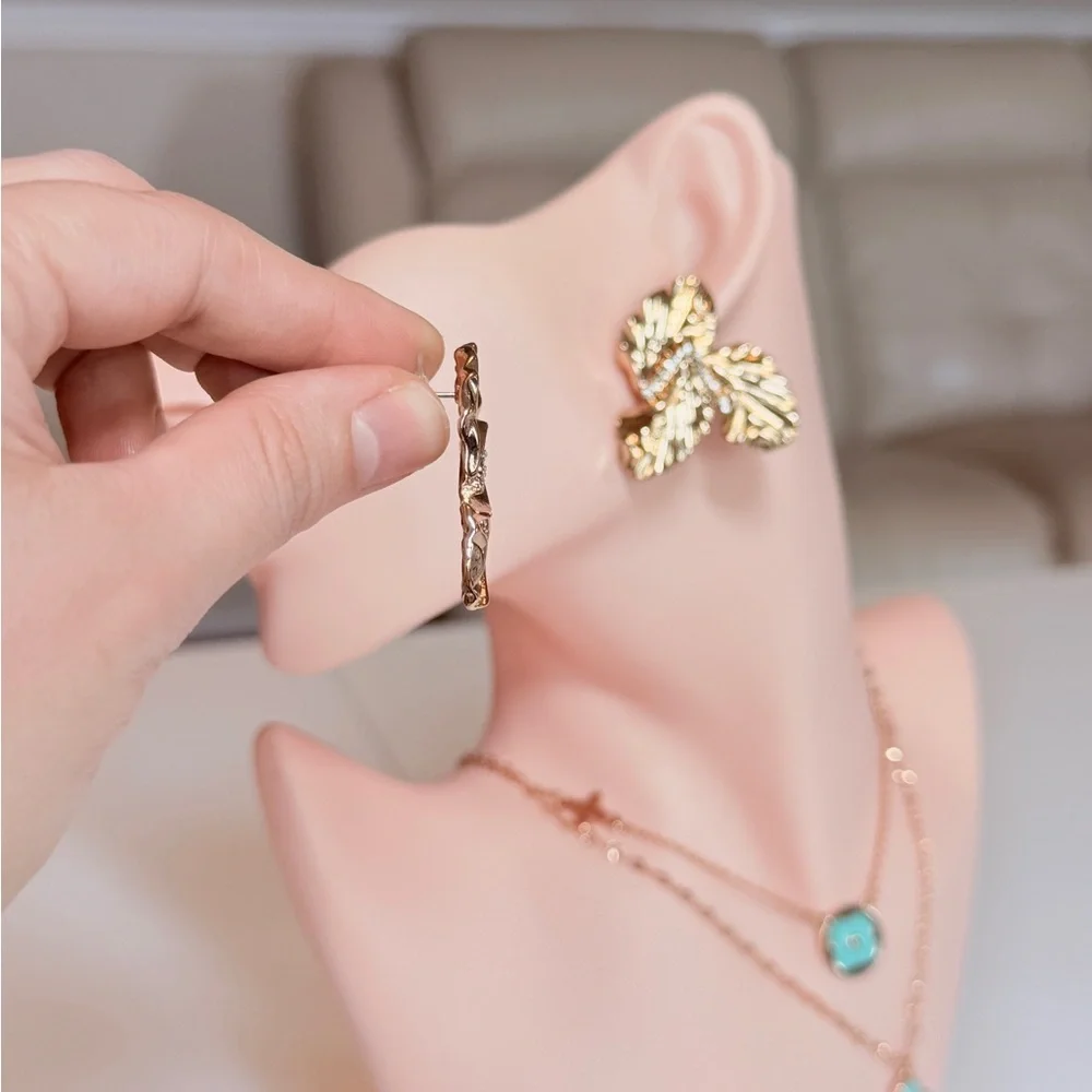⚜️ Trendy Earrings Gold Leaf With Zirconia